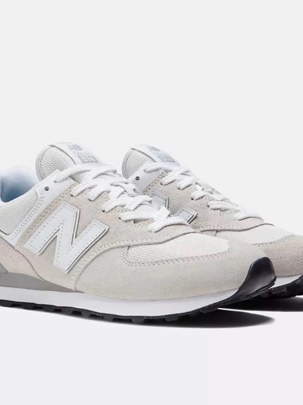 New Balance Men’s Light Gray and White Retro Runner Sneakers